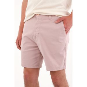 Bermuda tipo chino con ajuste de botón rosada para hombre
