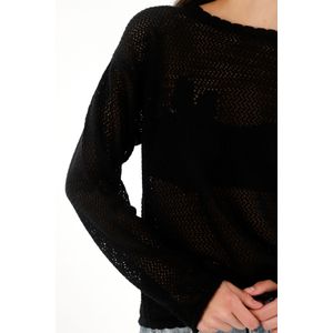 Buzo en tejido abiero con diseño de flores negro para mujer