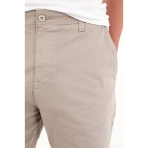 Bermuda tipo chino gris para hombre