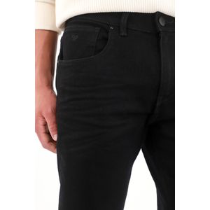 Jean Nudy tiro medio de tono negro para hombre