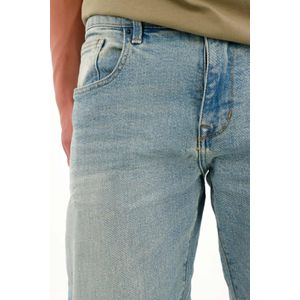 Jean Recto con desgaste azul claro para hombre