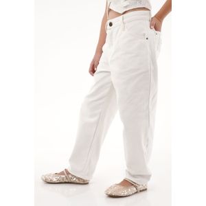 Jean Horseshoe con bolsillos posteriores tejidos crudo para niña