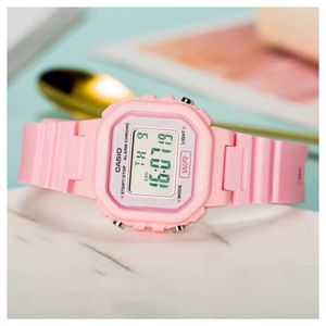 Reloj Casio Modelo LA-20WH-4A1 Diseño Deportivo