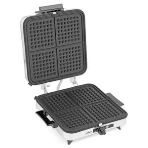 Sanduchera OSTER 4 puestos CG120W tipo waflera Plateado