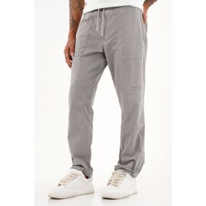 Pantalón Recto gris con pretina elástica para hombre