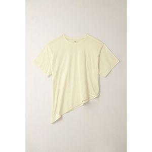 Camiseta con ruedo asimétrico crudo para mujer