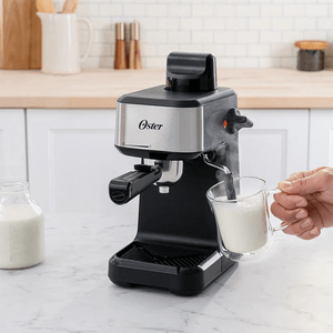 Cafetera Espresso Oster 1.5 L Ref. BVSTEM3300 15 Bares de Presión, Vaporizador y Portafiltro Profesional