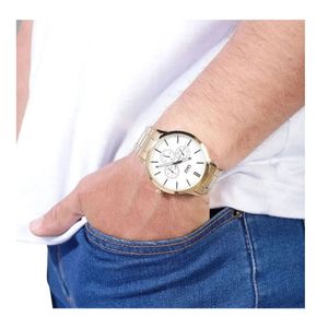 Reloj Q&Q A01A-005PY Diseño Elegante