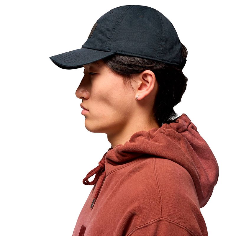 GORRA-NIKE-FD5181-014