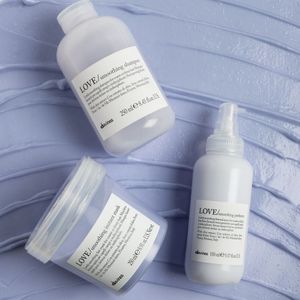 Essential Haircare Love Smooth Shampoo - Davines
