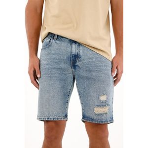 Bermuda en denim con rotos azul para hombre