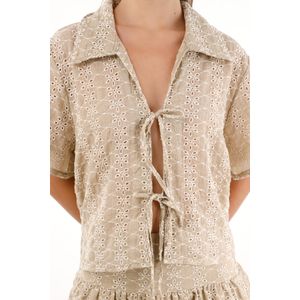 Camisa en ojalillo con amarres café para mujer