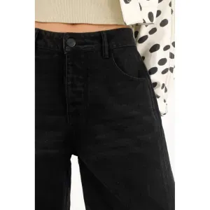 Jean Horseshoe tiro bajo negro para mujer