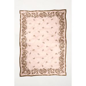 Pañoleta con estampado paisley rosada