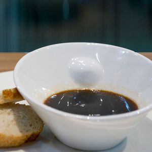 Tazón oriental ovalado mediano