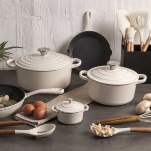 Olla blanca en hierro fundido 24cm