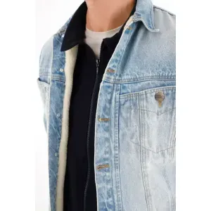 Chaqueta tipo Trucker azul para hombre