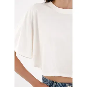 Camiseta tipo capa crudo para mujer