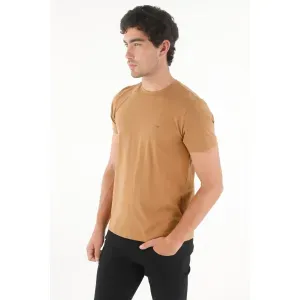 Camiseta con mini raqueta café para hombre
