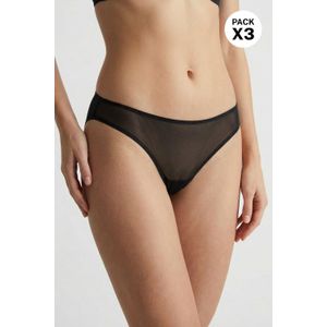 Panty brasilera confeccionado en encaje paquete x3