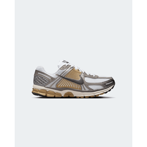 NIKE ZOOM VOMERO 5