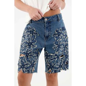 Bermuda con diseño floral para mujer