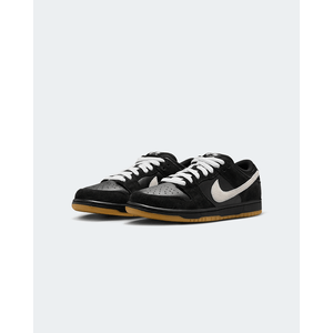 NIKE SB DUNK LOW PRO