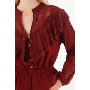 Camisa con encaje en frente roja para mujer