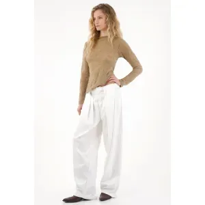 Pantalón recto con prenses para mujer