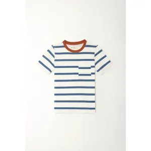 Camiseta manga corta con diseño a rayas para niño