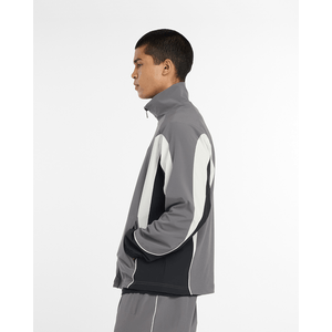 CHAQUETA NEW BALANCE IN GAME WOVEN