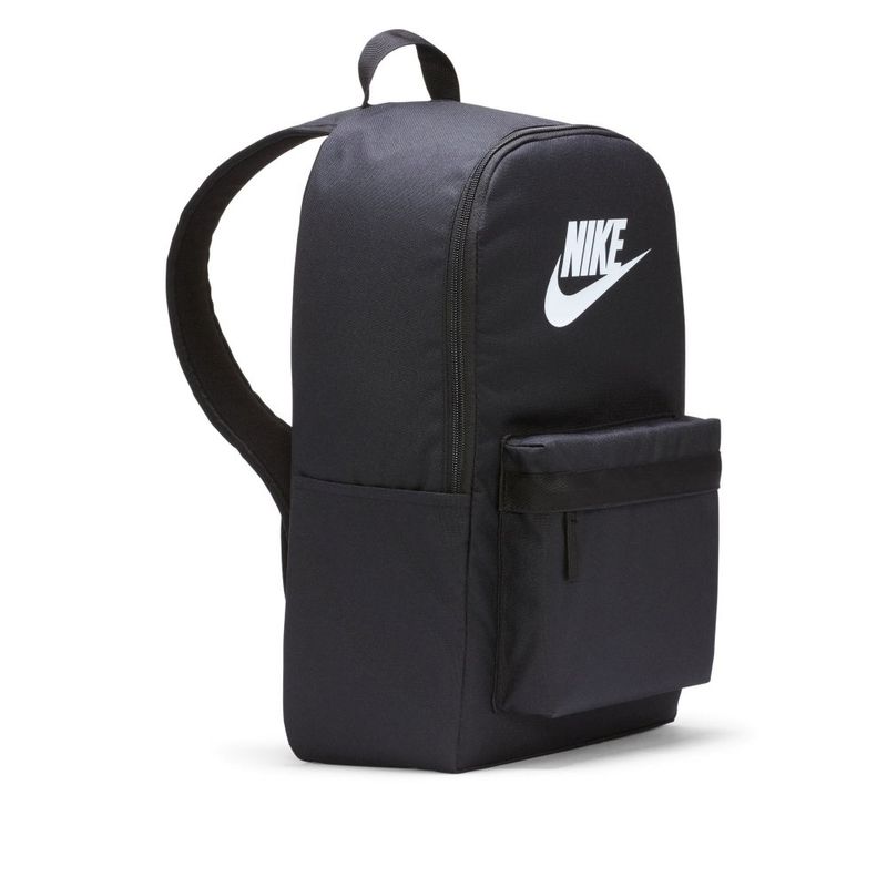 MORRAL-NIKE-HERITAGE